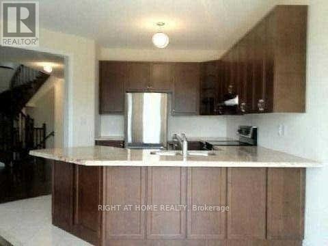 2379 Quetico Crescent, Oakville, Ontario  L6M 0J3 - Photo 4 - W12950224