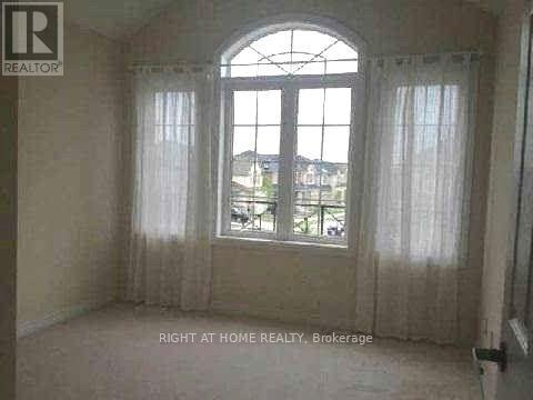 2379 Quetico Crescent, Oakville, Ontario  L6M 0J3 - Photo 8 - W12950224