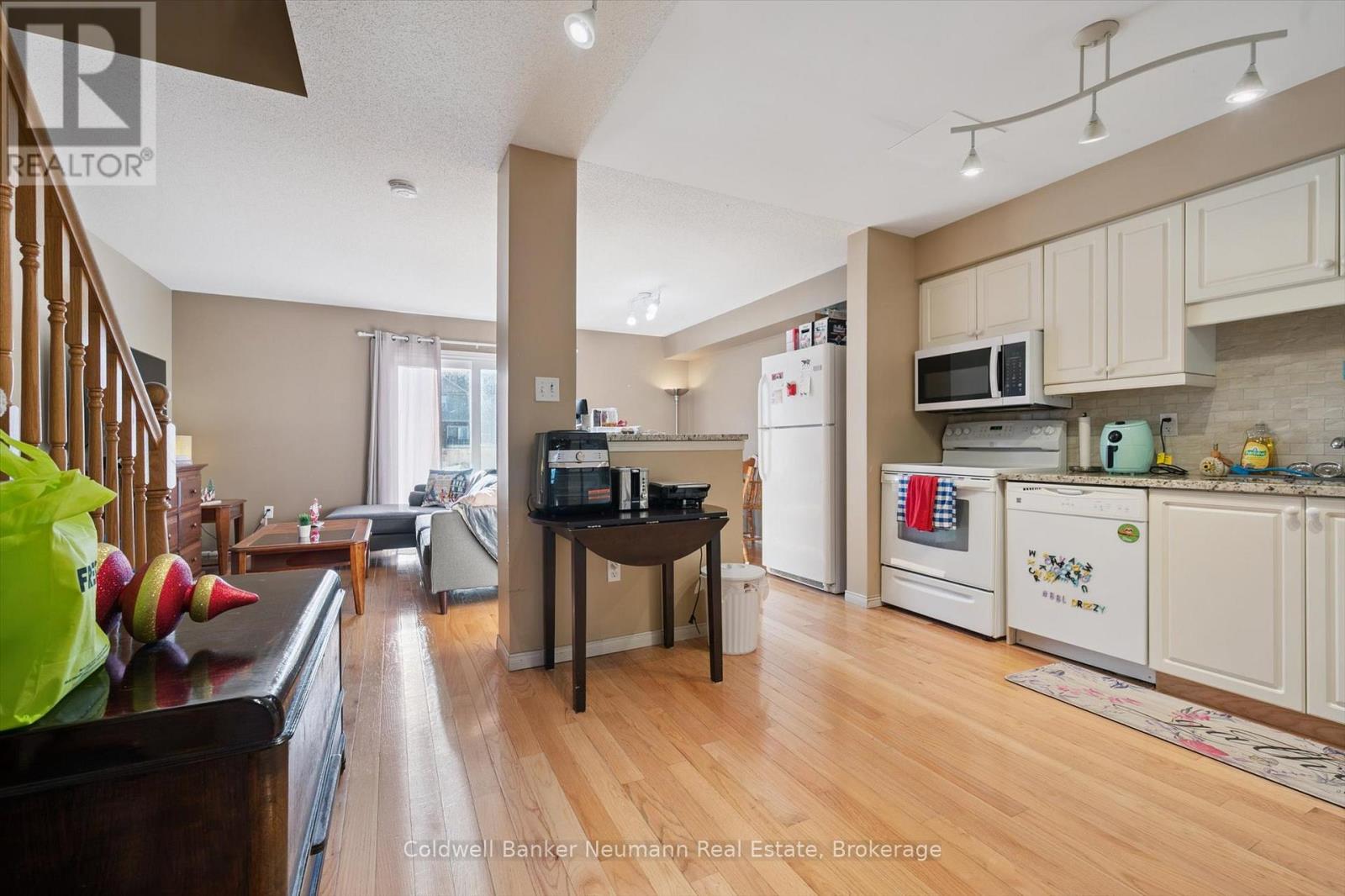 33 - 124 Gosling Gardens, Guelph, Ontario  N1G 5K6 - Photo 4 - X12802776