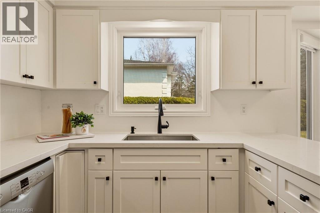 3 Postans Path, Ancaster, Ontario  L9G 3P8 - Photo 14 - 40817167