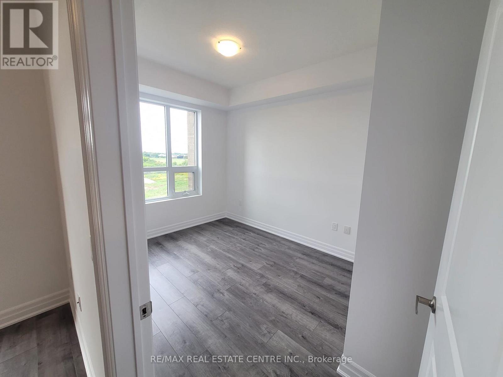 501 - 5055 Greenlane Road, Lincoln, Ontario  L3J 2J3 - Photo 16 - X12950056