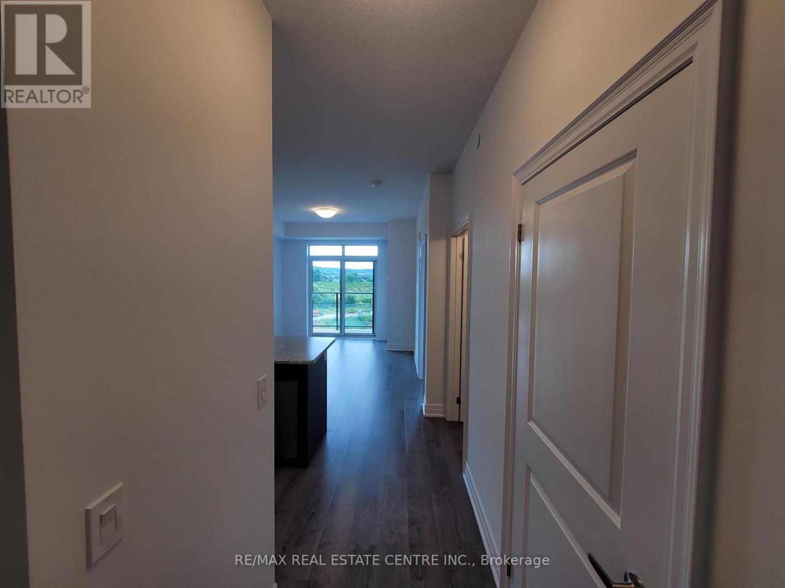 501 - 5055 Greenlane Road, Lincoln, Ontario  L3J 2J3 - Photo 5 - X12950056