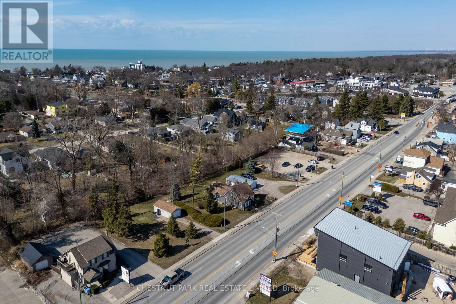 41 & 45 Ontario Street S, Lambton Shores, Ontario  N0M 1T0 - Photo 3 - X12950090