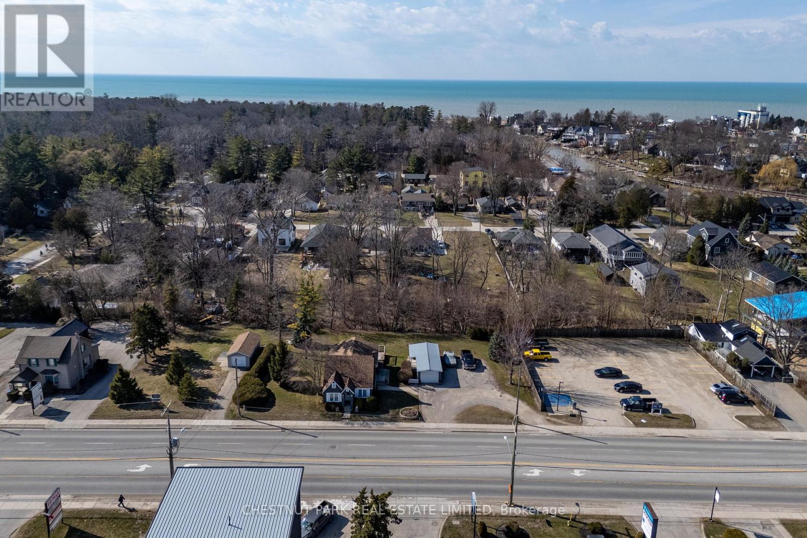 41 & 45 Ontario Street S, Lambton Shores, Ontario  N0M 1T0 - Photo 4 - X12950090