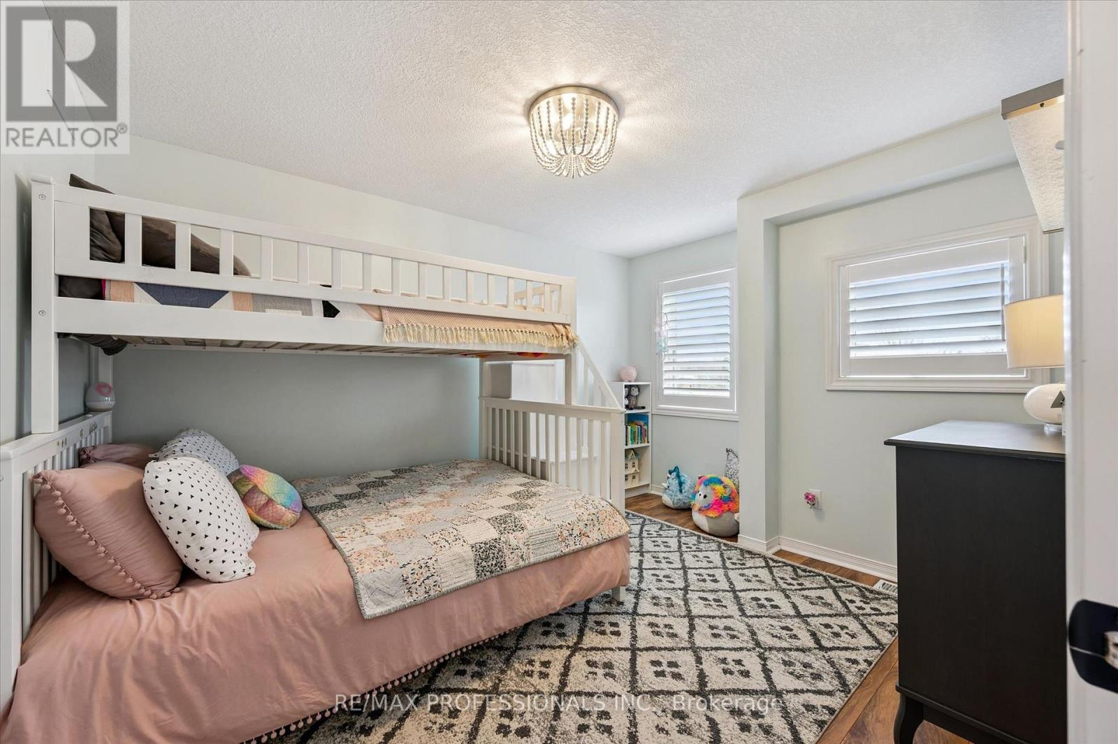 6 Orchid Crescent, Kitchener, Ontario  N2E 3N2 - Photo 18 - X12950126