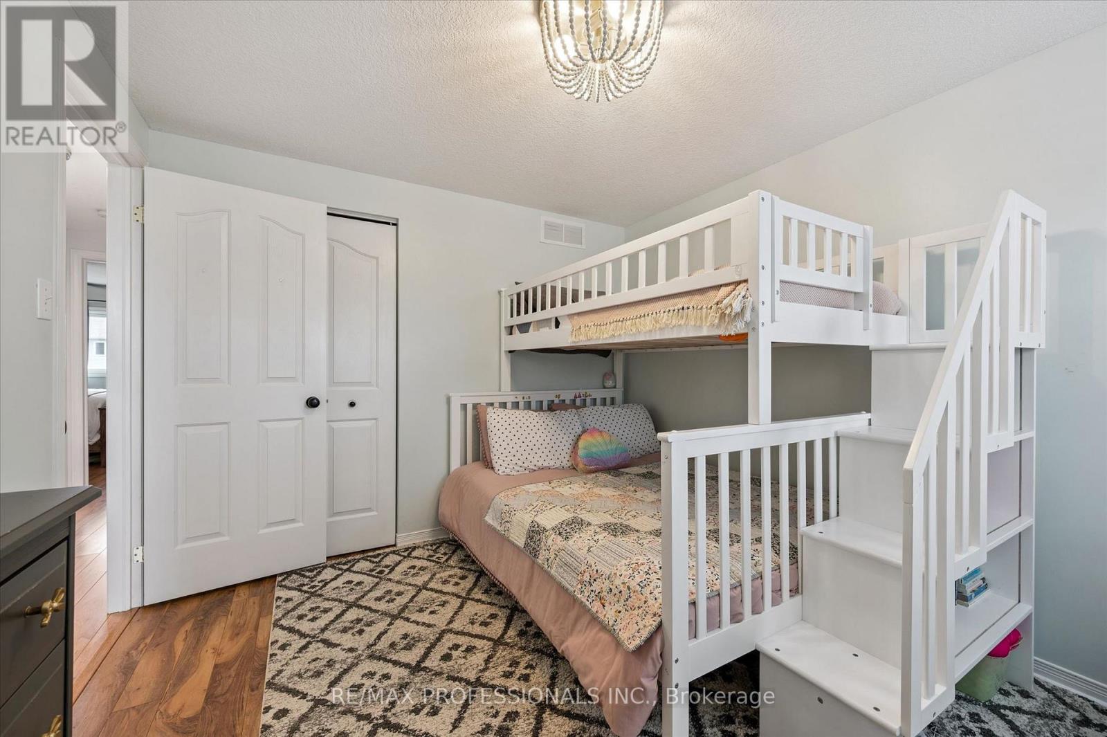 6 Orchid Crescent, Kitchener, Ontario  N2E 3N2 - Photo 19 - X12950126