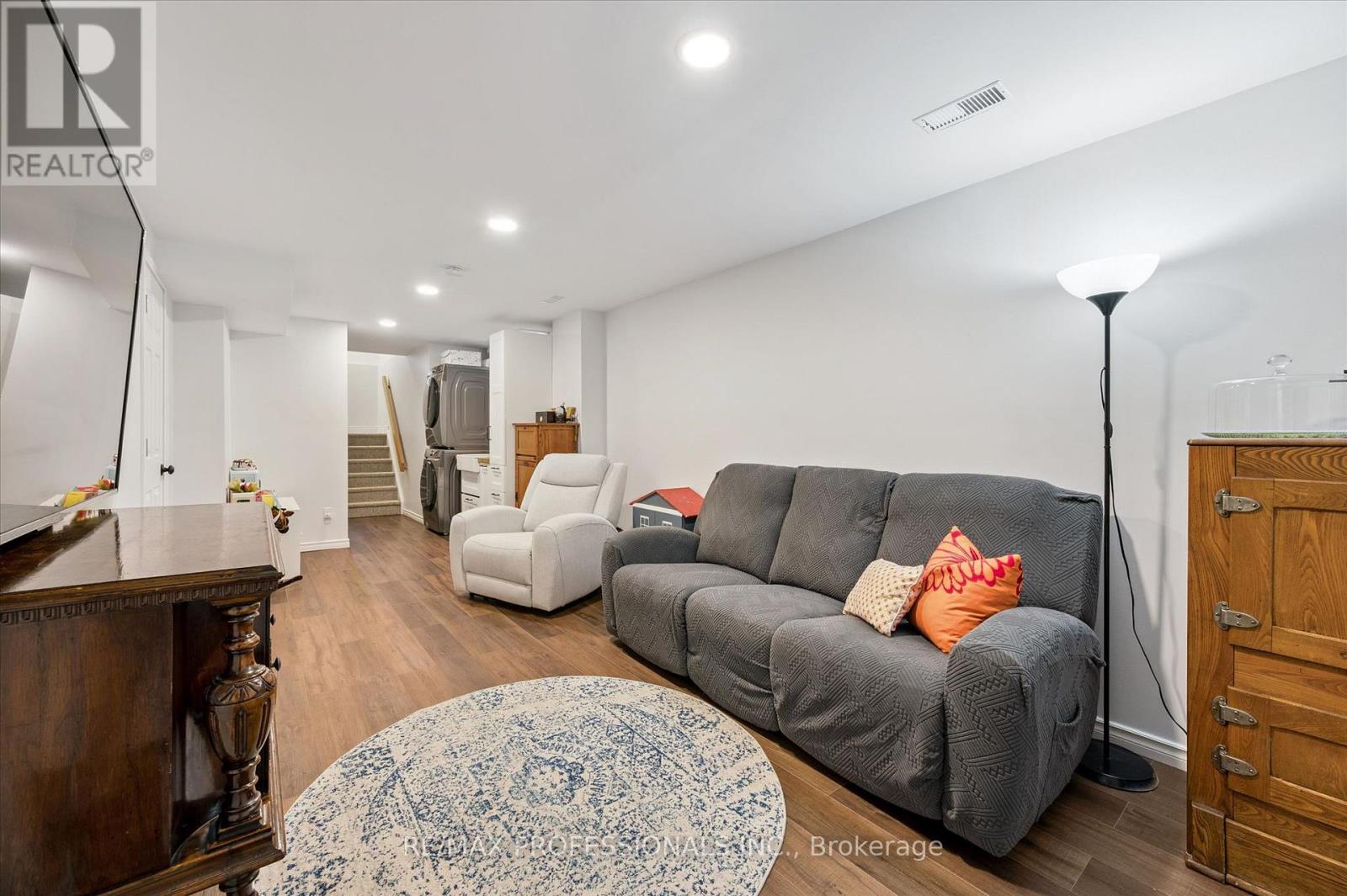 6 Orchid Crescent, Kitchener, Ontario  N2E 3N2 - Photo 27 - X12950126