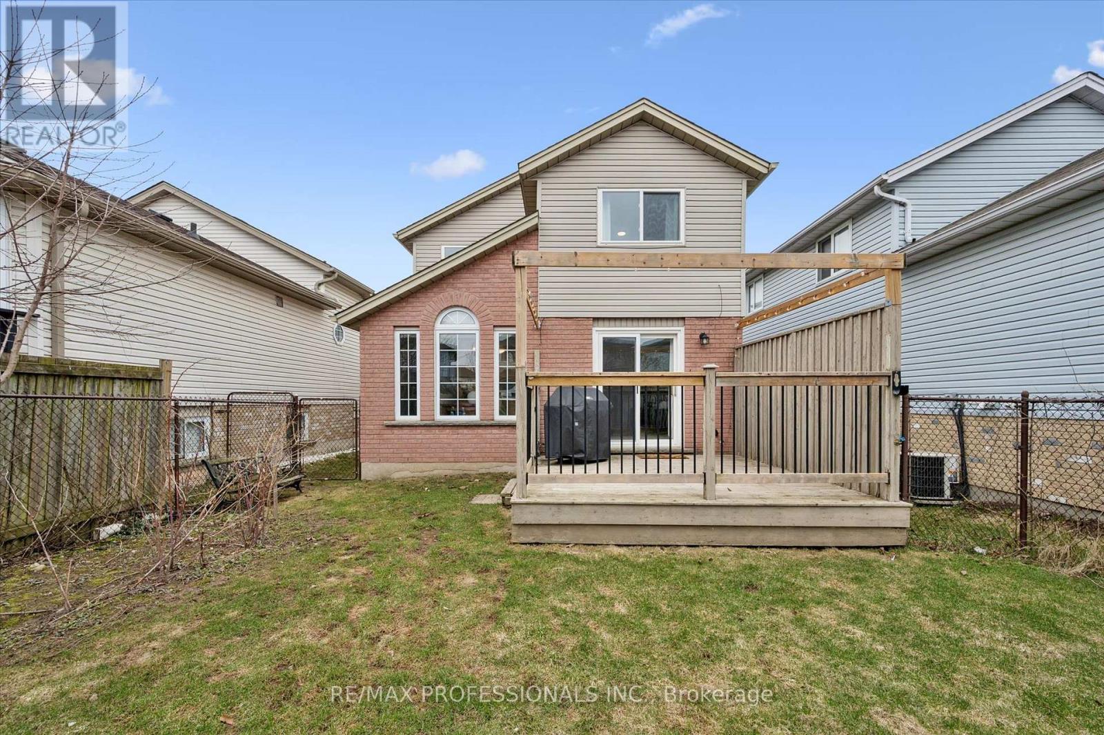 6 Orchid Crescent, Kitchener, Ontario  N2E 3N2 - Photo 35 - X12950126