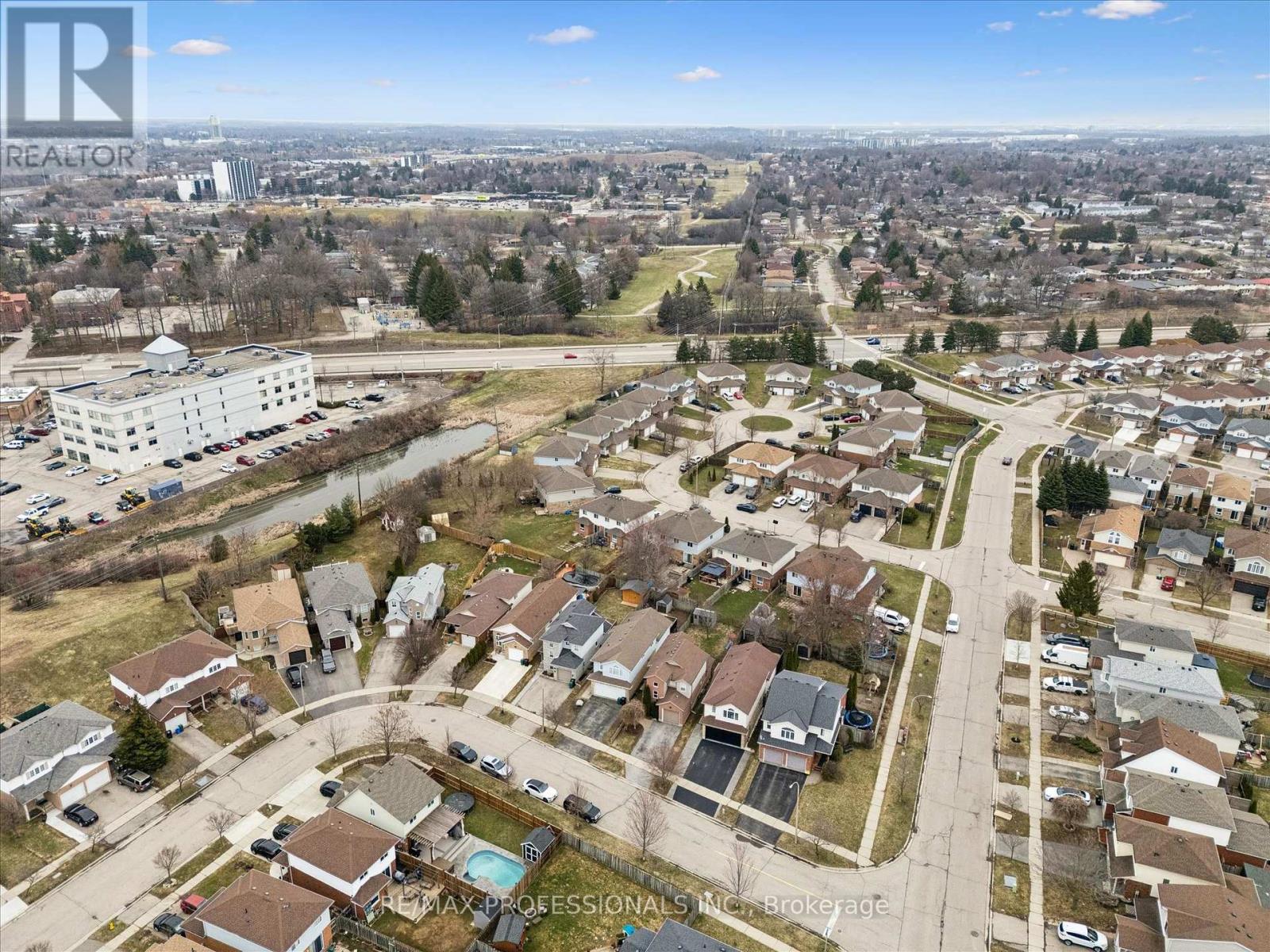 6 Orchid Crescent, Kitchener, Ontario  N2E 3N2 - Photo 37 - X12950126