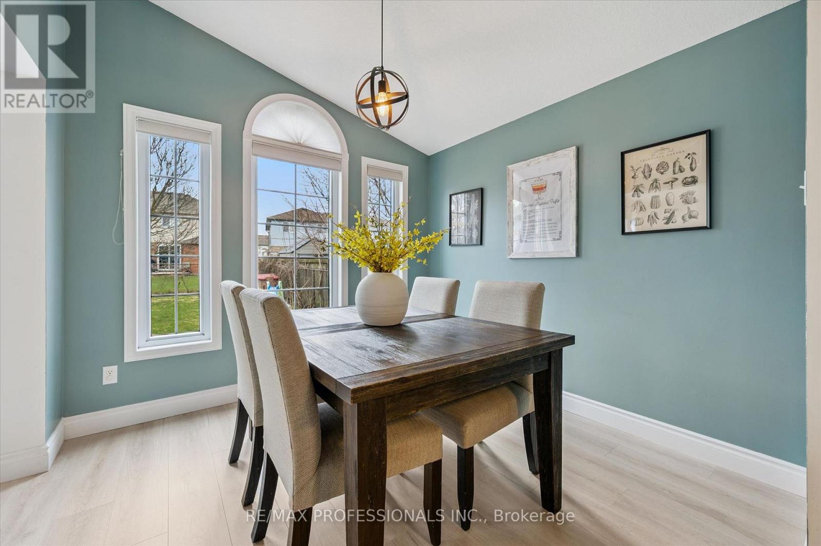 6 Orchid Crescent, Kitchener, Ontario  N2E 3N2 - Photo 8 - X12950126