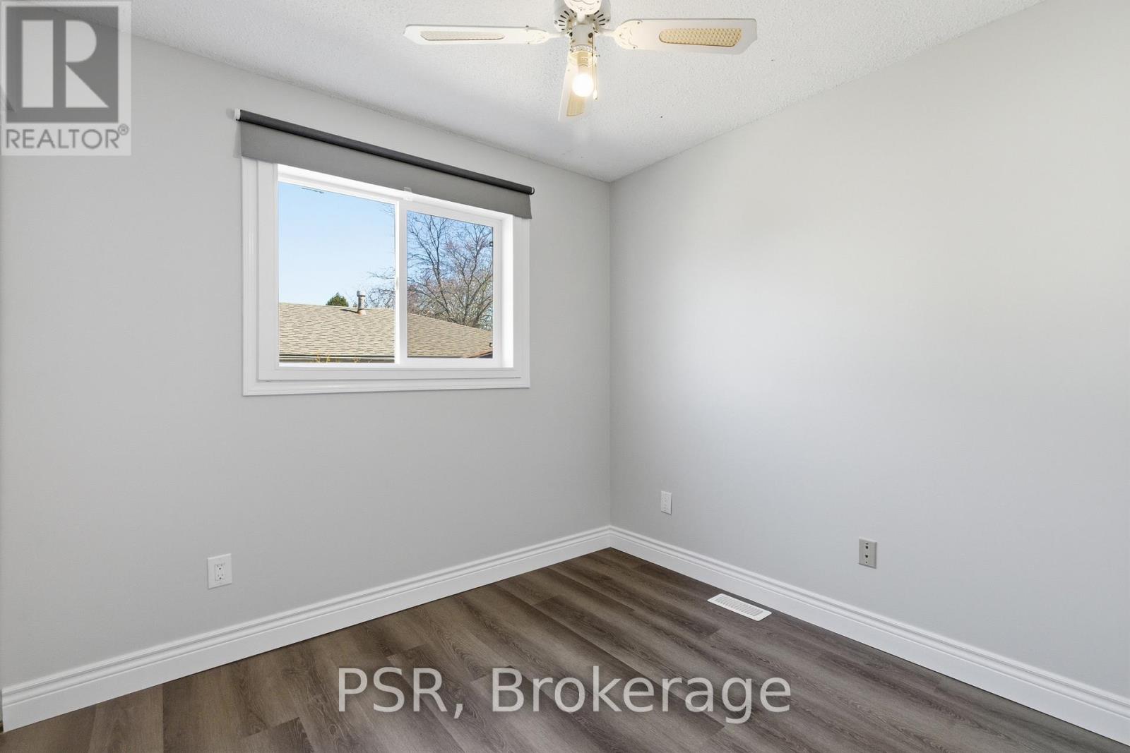 577 Tuscarora Drive, Hamilton, Ontario  L9G 3N9 - Photo 13 - X12950138