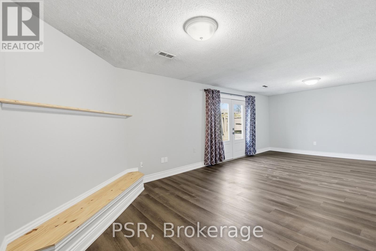 577 Tuscarora Drive, Hamilton, Ontario  L9G 3N9 - Photo 20 - X12950138