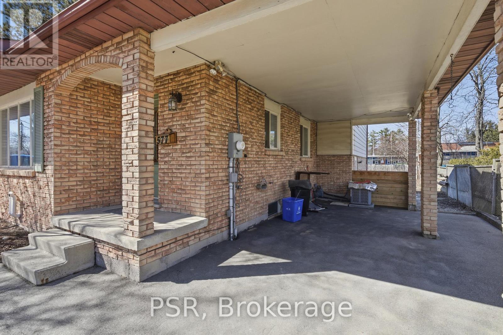 577 Tuscarora Drive, Hamilton, Ontario  L9G 3N9 - Photo 27 - X12950138