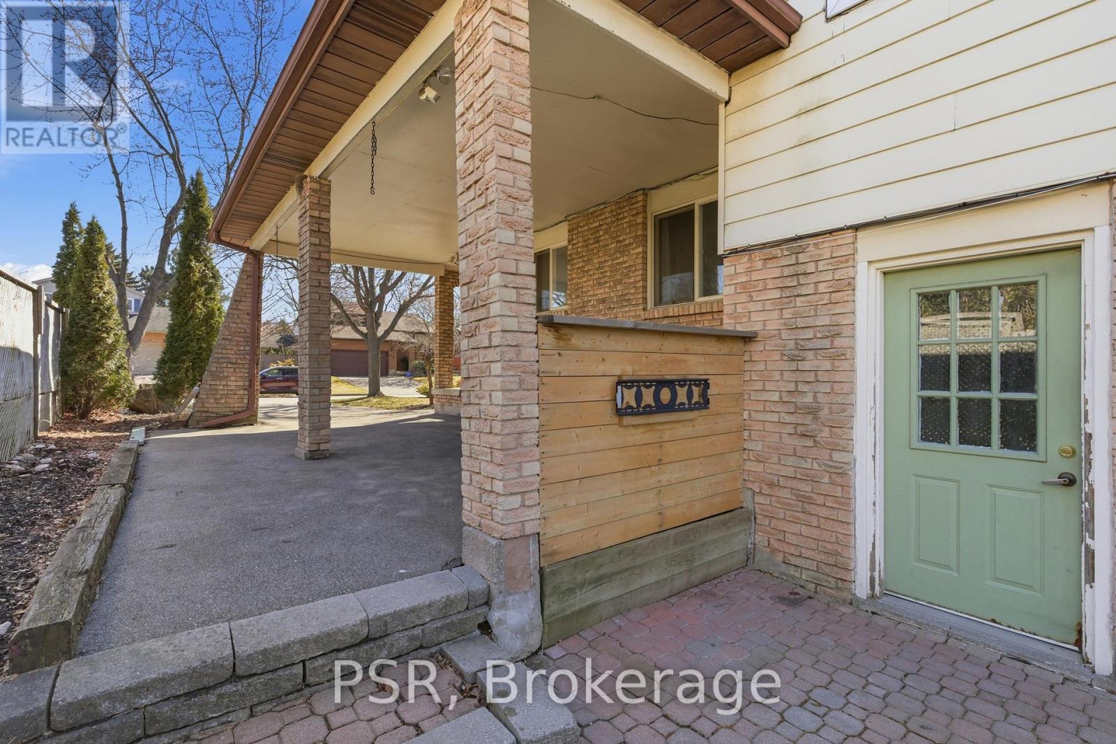 577 Tuscarora Drive, Hamilton, Ontario  L9G 3N9 - Photo 28 - X12950138