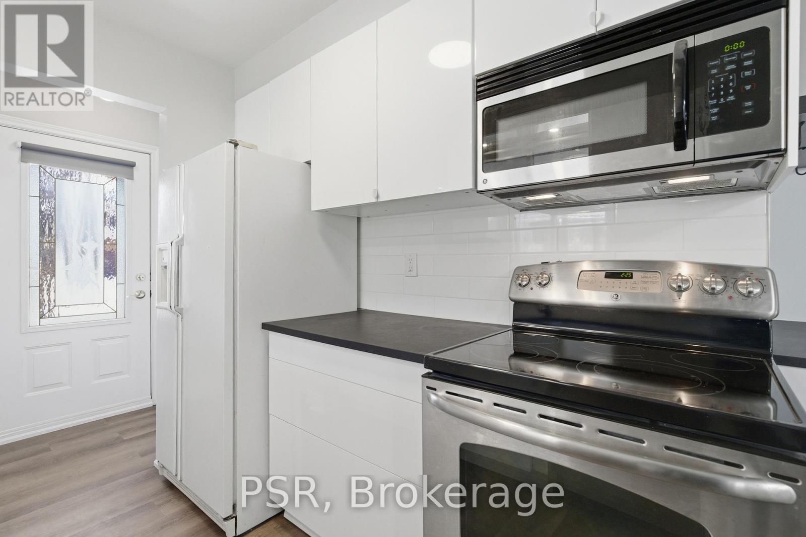 577 Tuscarora Drive, Hamilton, Ontario  L9G 3N9 - Photo 8 - X12950138