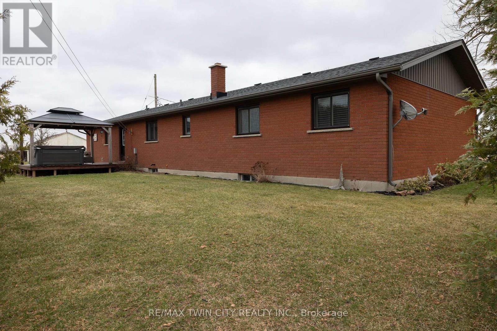 58 Tenth Conc. Road, Brant, Ontario  N0E 1A0 - Photo 9 - X12950158