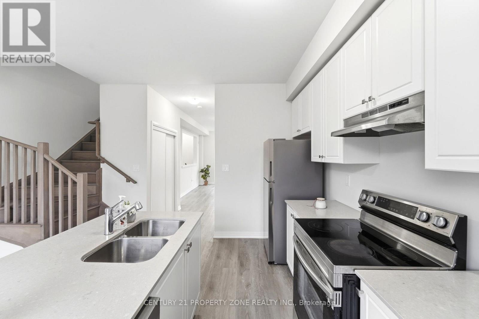 36 - 185 Bedrock Drive, Hamilton, Ontario  L8J 0M5 - Photo 10 - X12950164