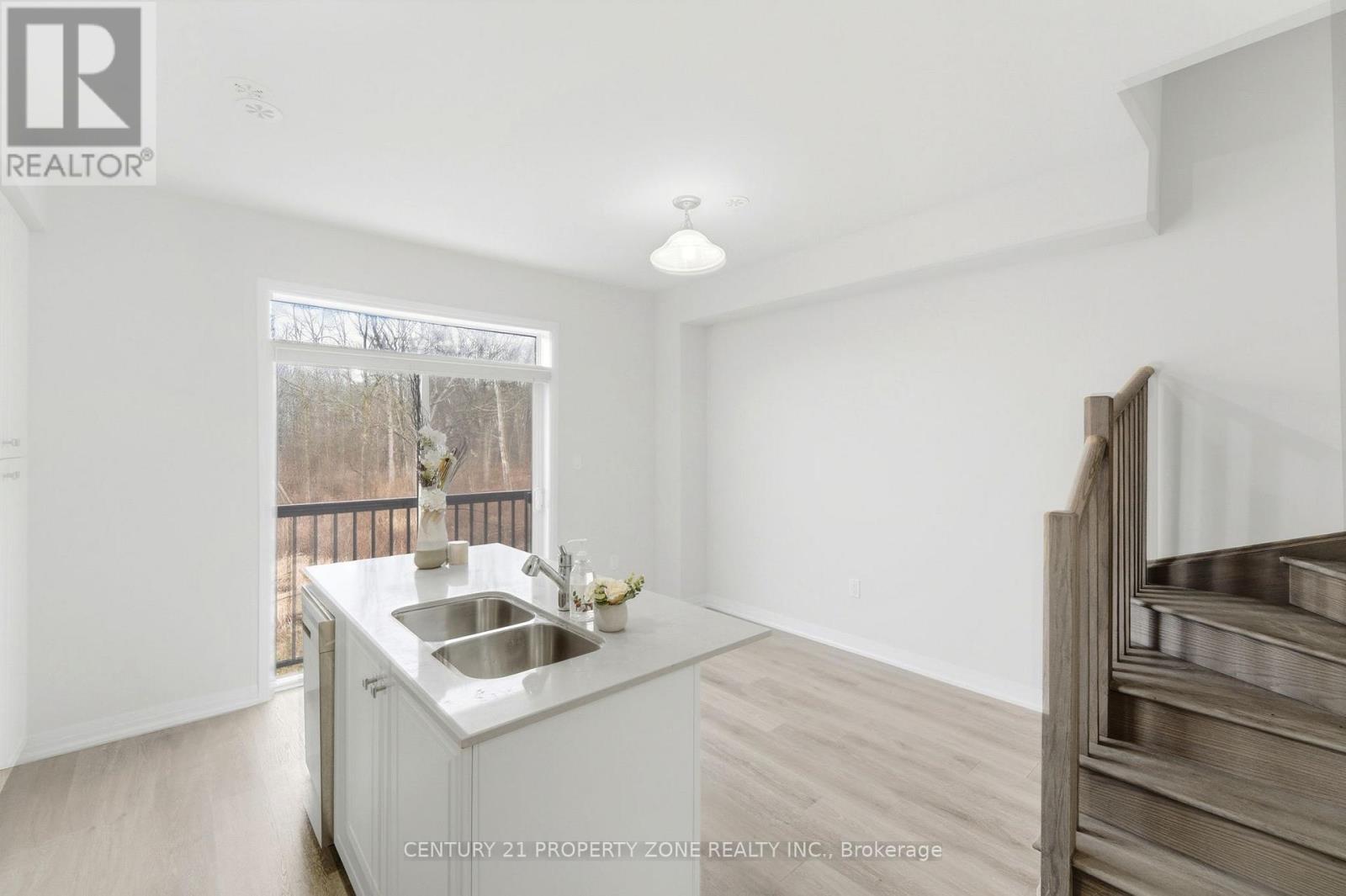 36 - 185 Bedrock Drive, Hamilton, Ontario  L8J 0M5 - Photo 15 - X12950164