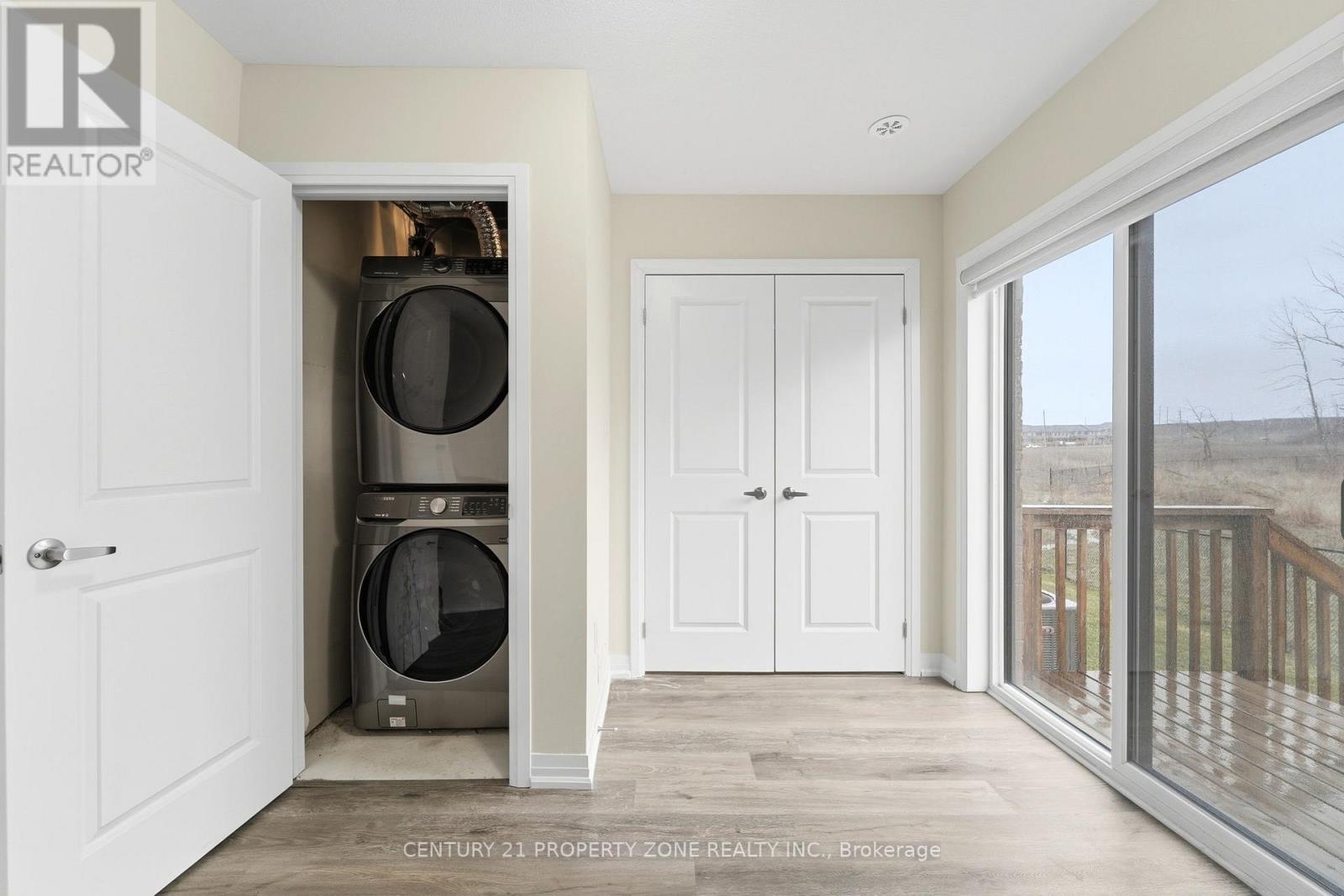 36 - 185 Bedrock Drive, Hamilton, Ontario  L8J 0M5 - Photo 38 - X12950164