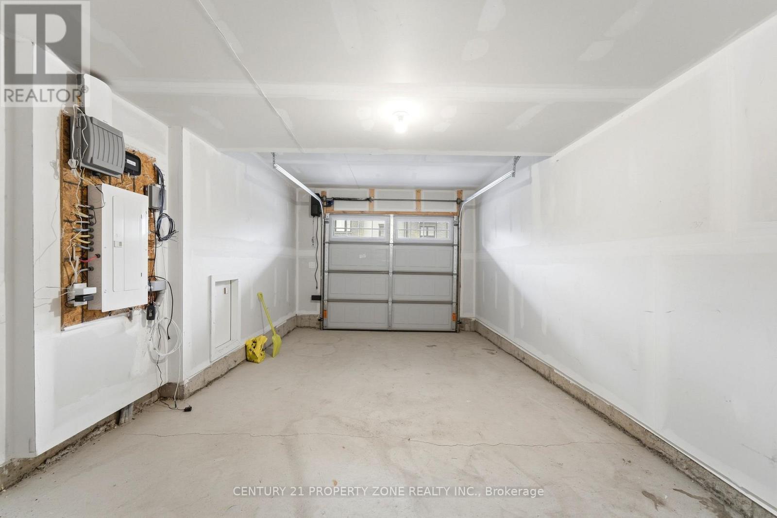 36 - 185 Bedrock Drive, Hamilton, Ontario  L8J 0M5 - Photo 39 - X12950164