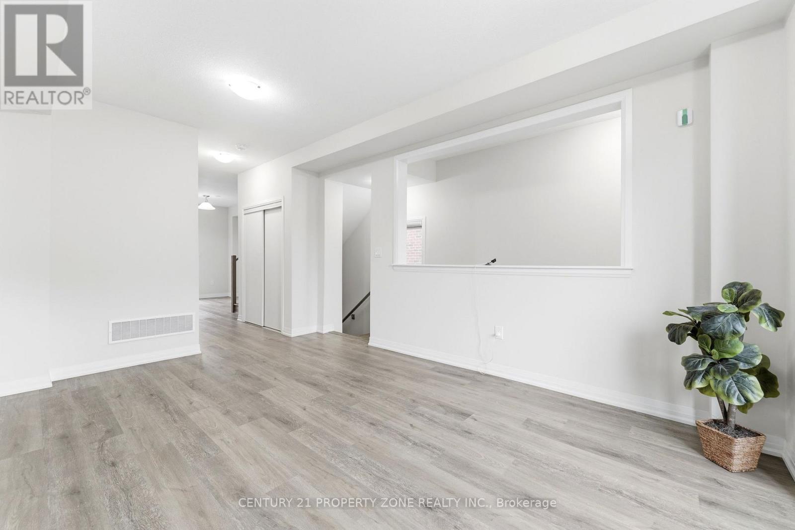 36 - 185 Bedrock Drive, Hamilton, Ontario  L8J 0M5 - Photo 8 - X12950164