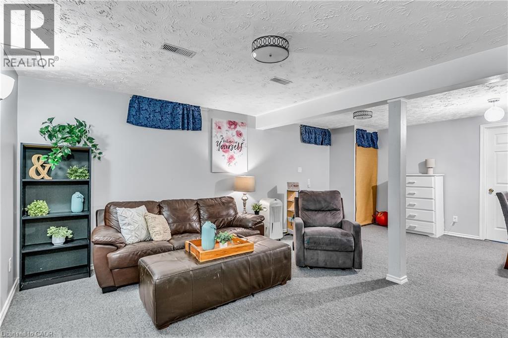 219 Kingswood Drive Unit# 52, Kitchener, Ontario  N2E 3J5 - Photo 37 - 40816290