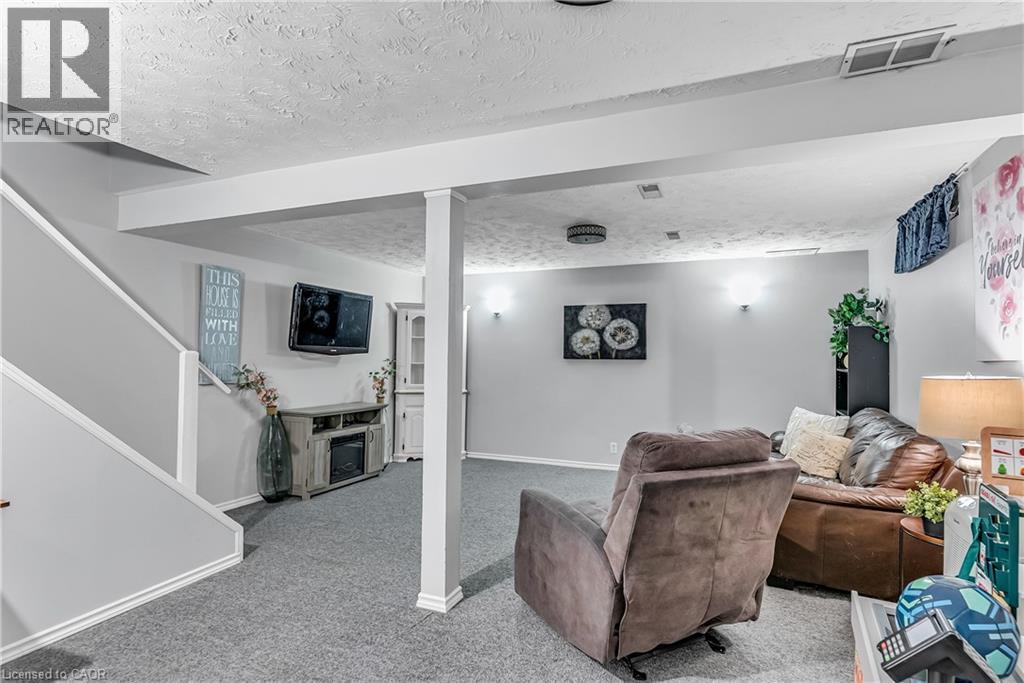 219 Kingswood Drive Unit# 52, Kitchener, Ontario  N2E 3J5 - Photo 40 - 40816290