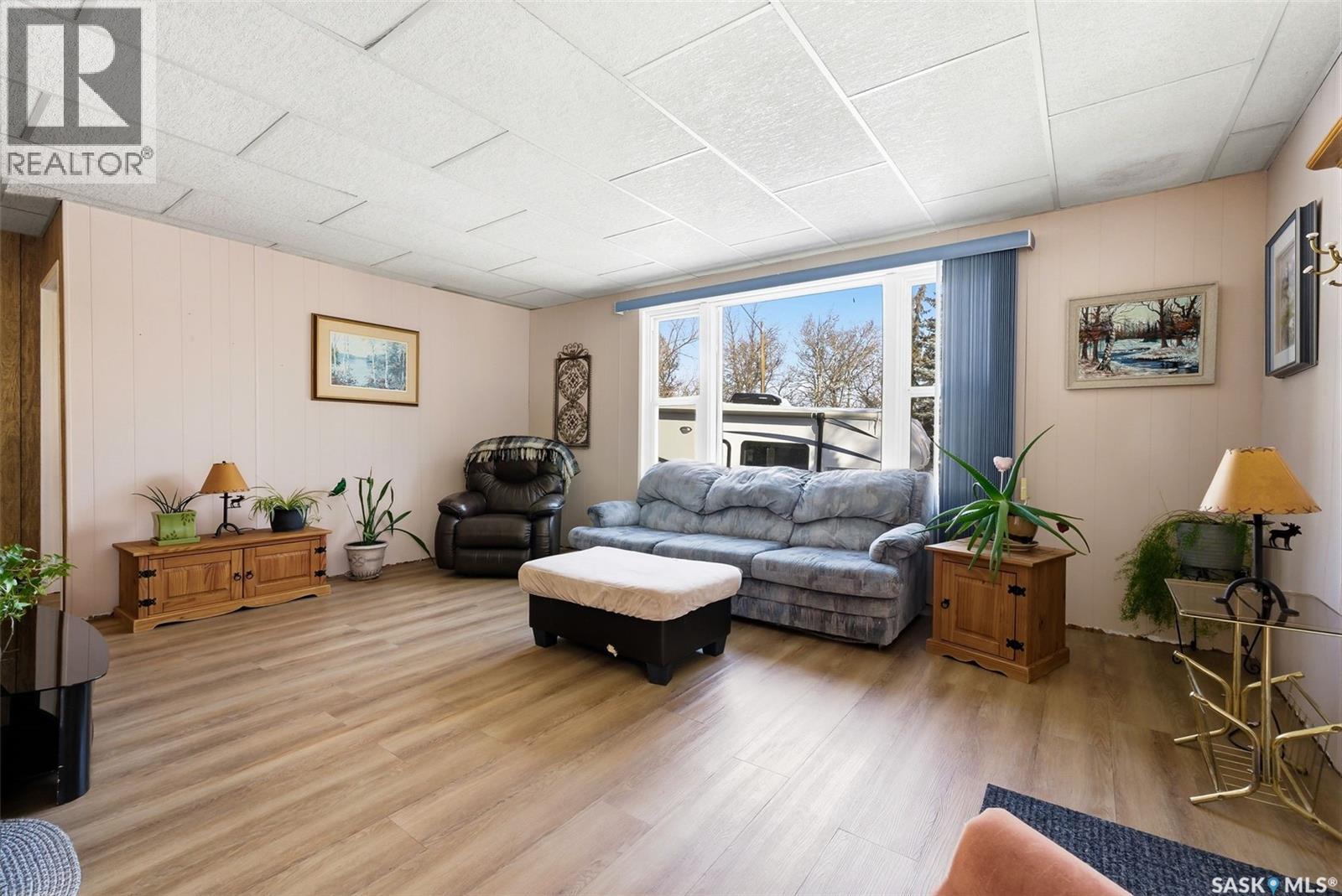 347 Green Avenue, Regina Beach, Saskatchewan  S0G 4C0 - Photo 3 - SK030965