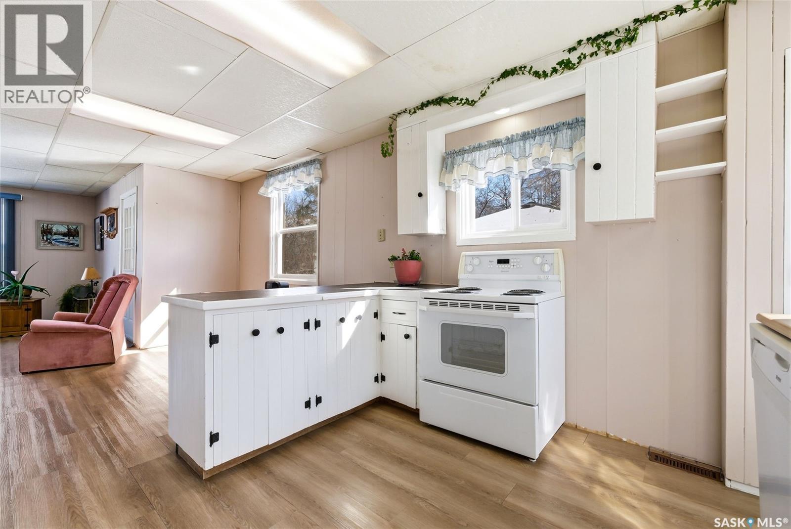 347 Green Avenue, Regina Beach, Saskatchewan  S0G 4C0 - Photo 10 - SK030965