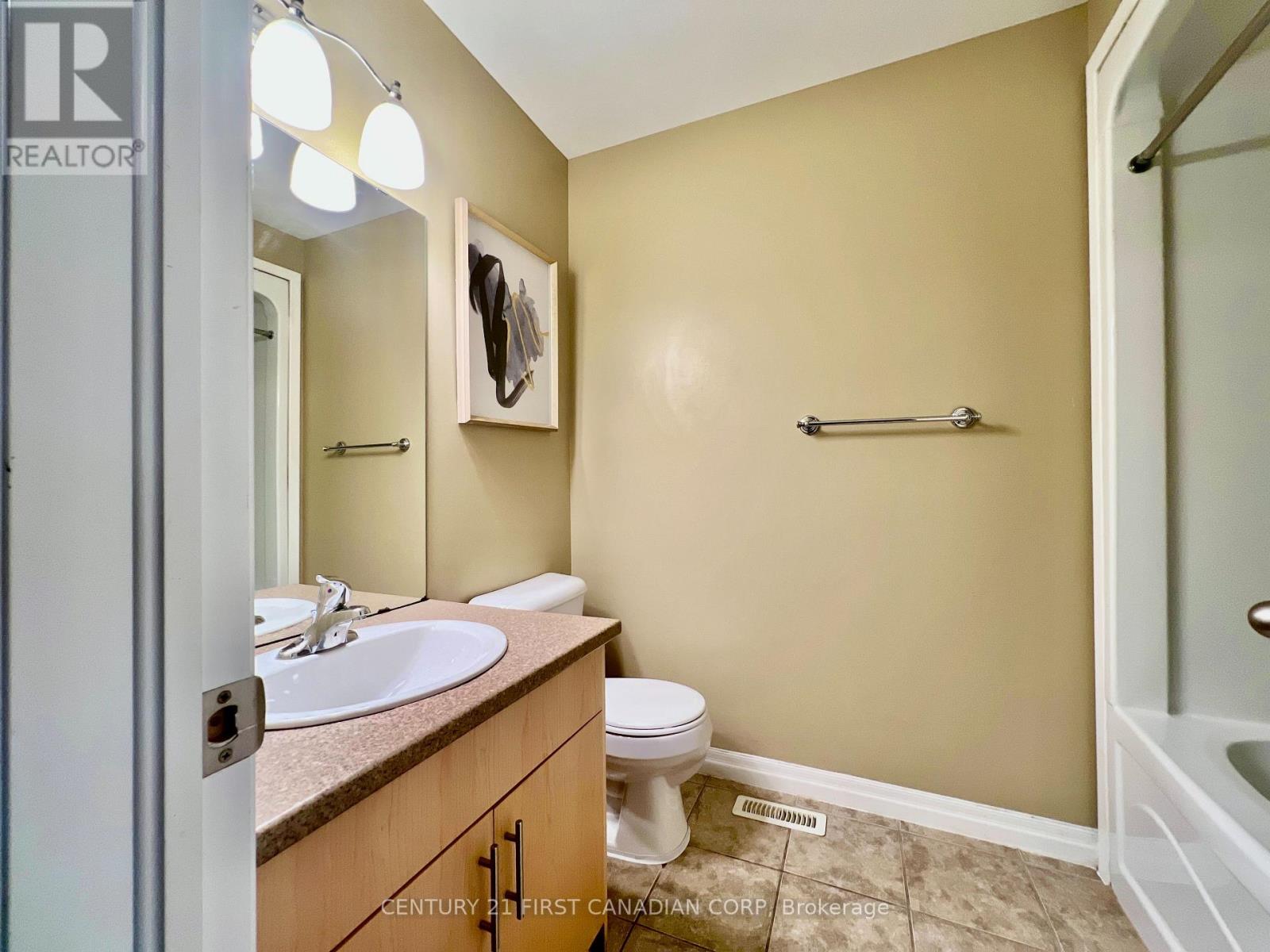 45 - 112 North Centre Road, London North, Ontario  N5X 0G9 - Photo 16 - X12950498