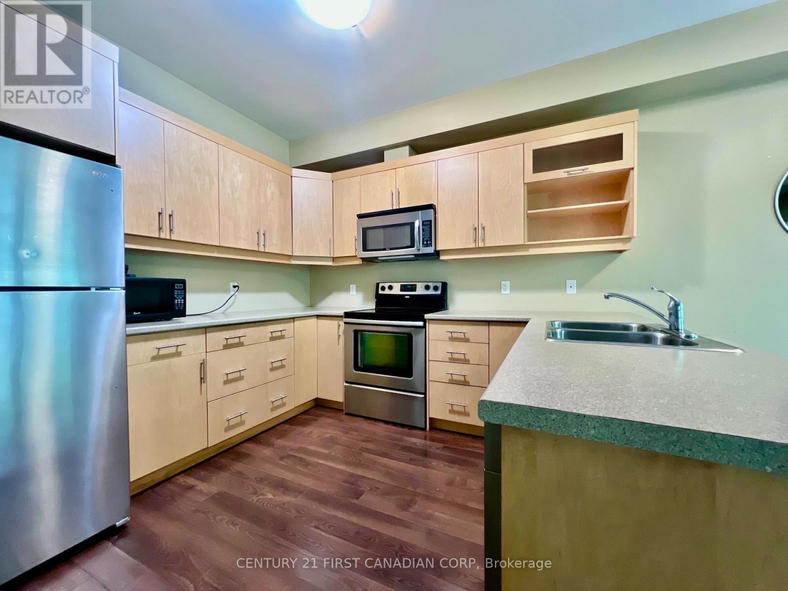 45 - 112 North Centre Road, London North, Ontario  N5X 0G9 - Photo 3 - X12950498