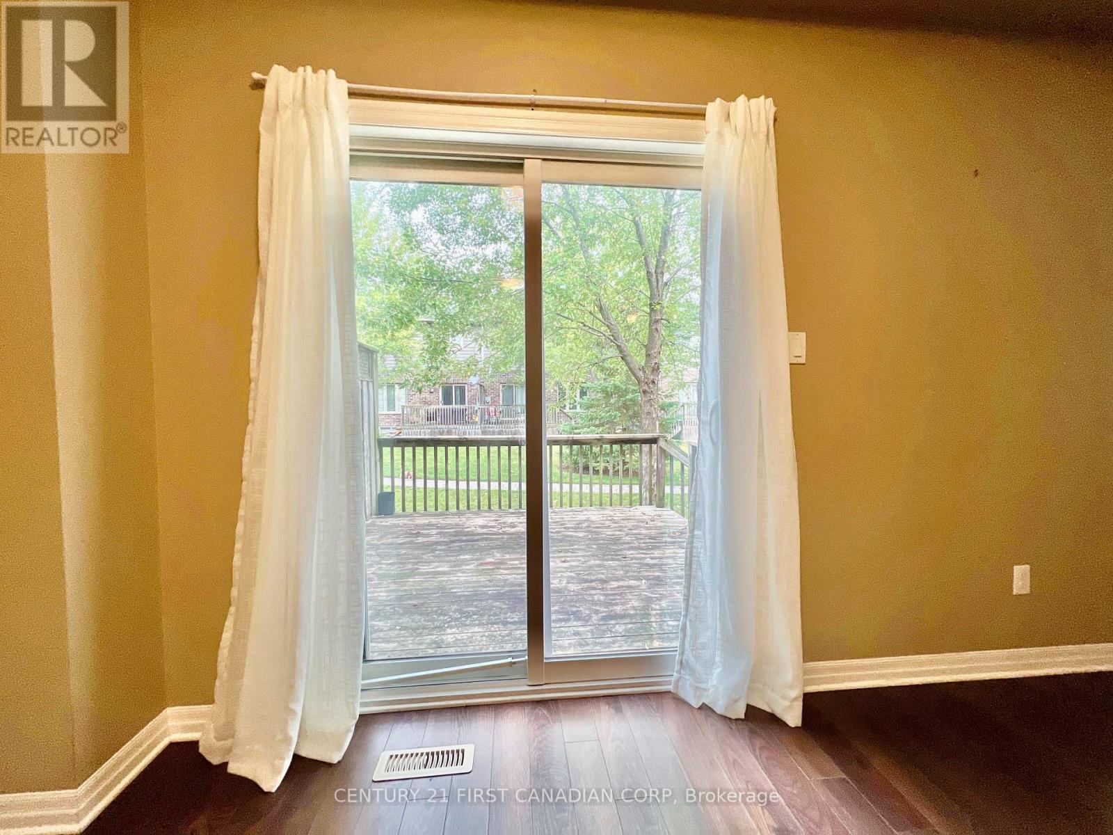 45 - 112 North Centre Road, London North, Ontario  N5X 0G9 - Photo 6 - X12950498