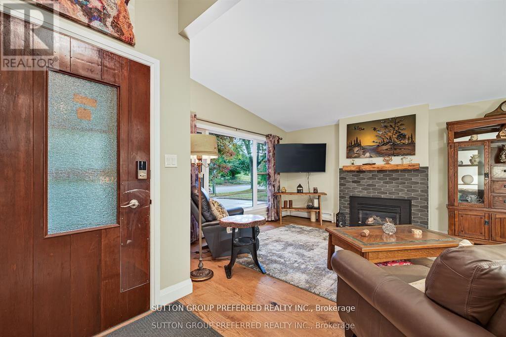 453 High Street, London South, Ontario  N6C 4L6 - Photo 3 - X12950524