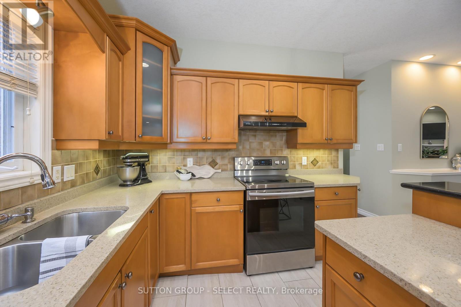 294 Berryhill Drive, London North, Ontario  N5X 4M4 - Photo 13 - X12950542