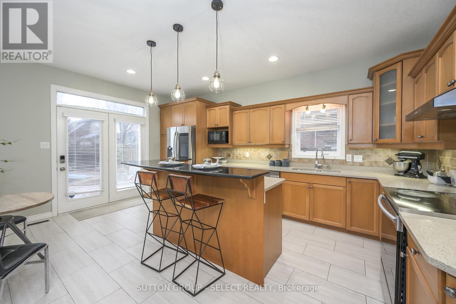 294 Berryhill Drive, London North, Ontario  N5X 4M4 - Photo 9 - X12950542