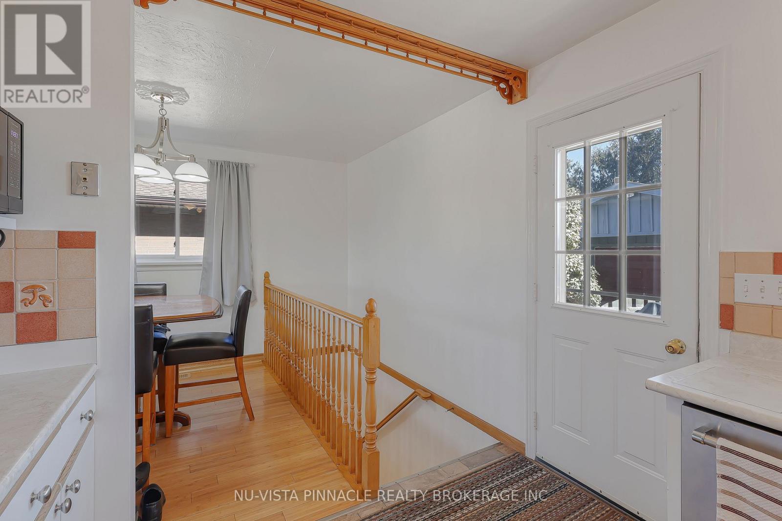 1911 Crystal Crescent, London East, Ontario  N5V 1H5 - Photo 21 - X12950594