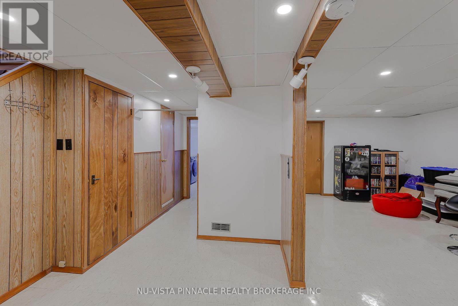 1911 Crystal Crescent, London East, Ontario  N5V 1H5 - Photo 23 - X12950594