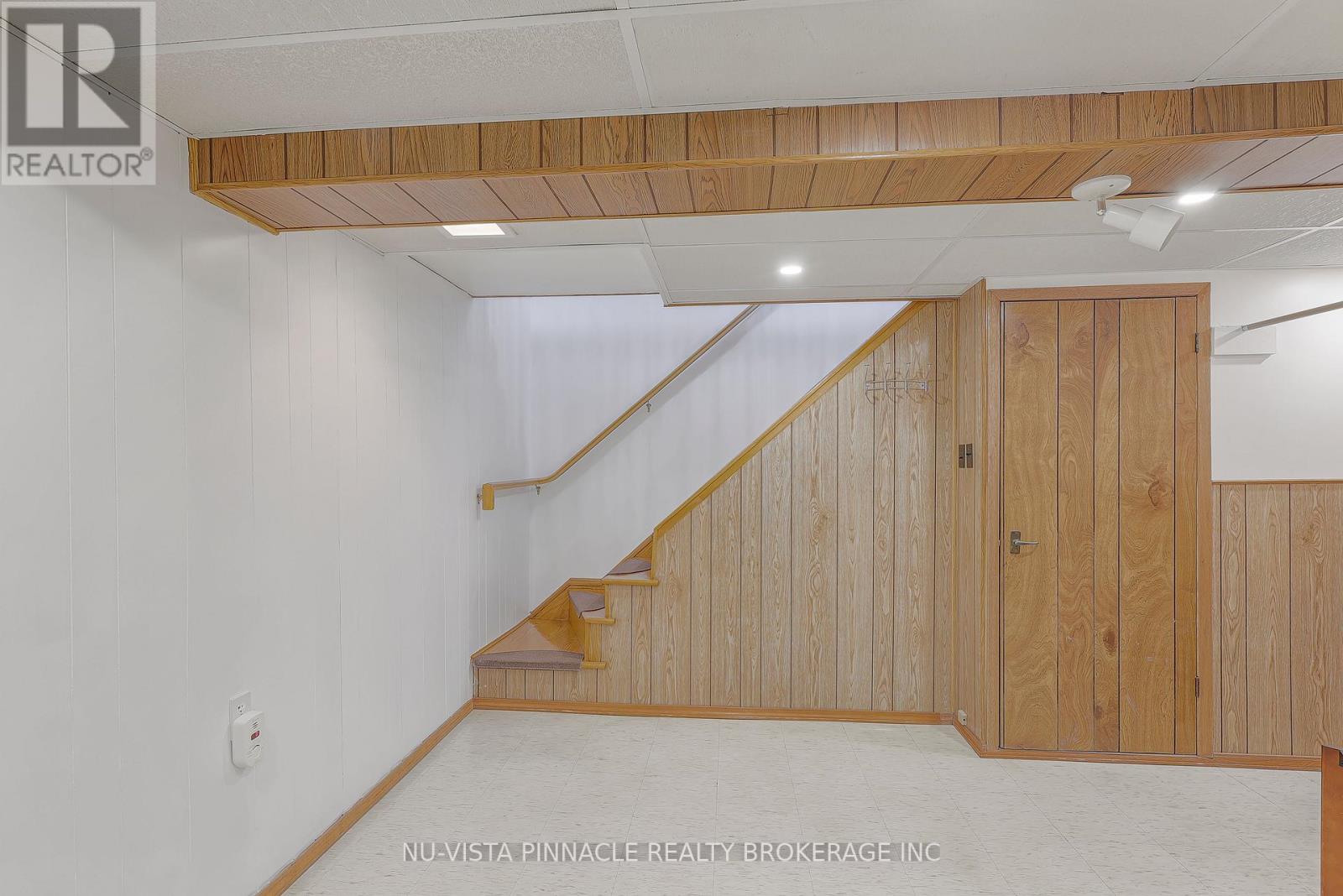 1911 Crystal Crescent, London East, Ontario  N5V 1H5 - Photo 29 - X12950594