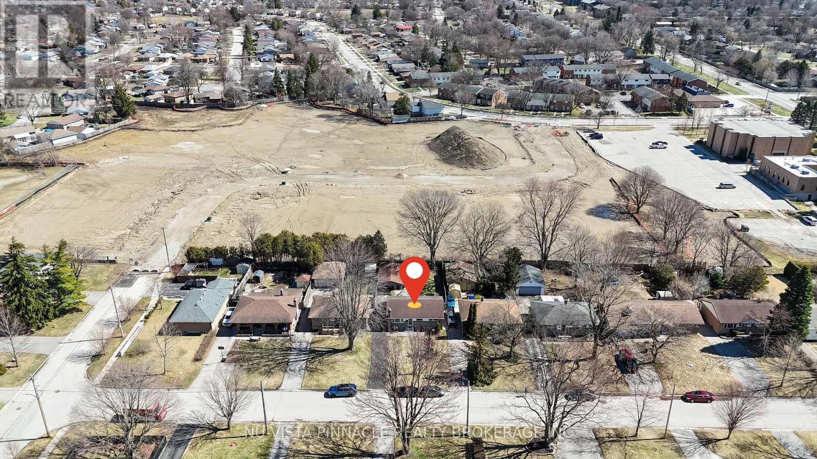 1911 Crystal Crescent, London East, Ontario  N5V 1H5 - Photo 37 - X12950594