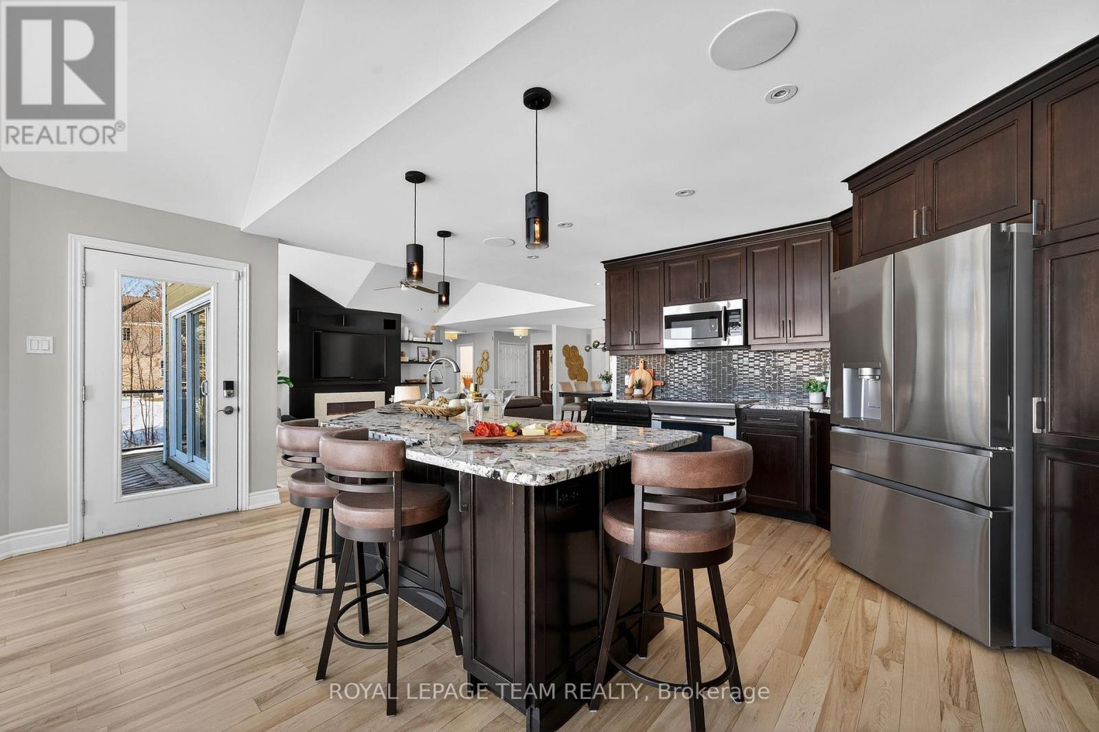 3778 Armitage Avenue, Ottawa, Ontario  K0A 1T0 - Photo 26 - X12950264