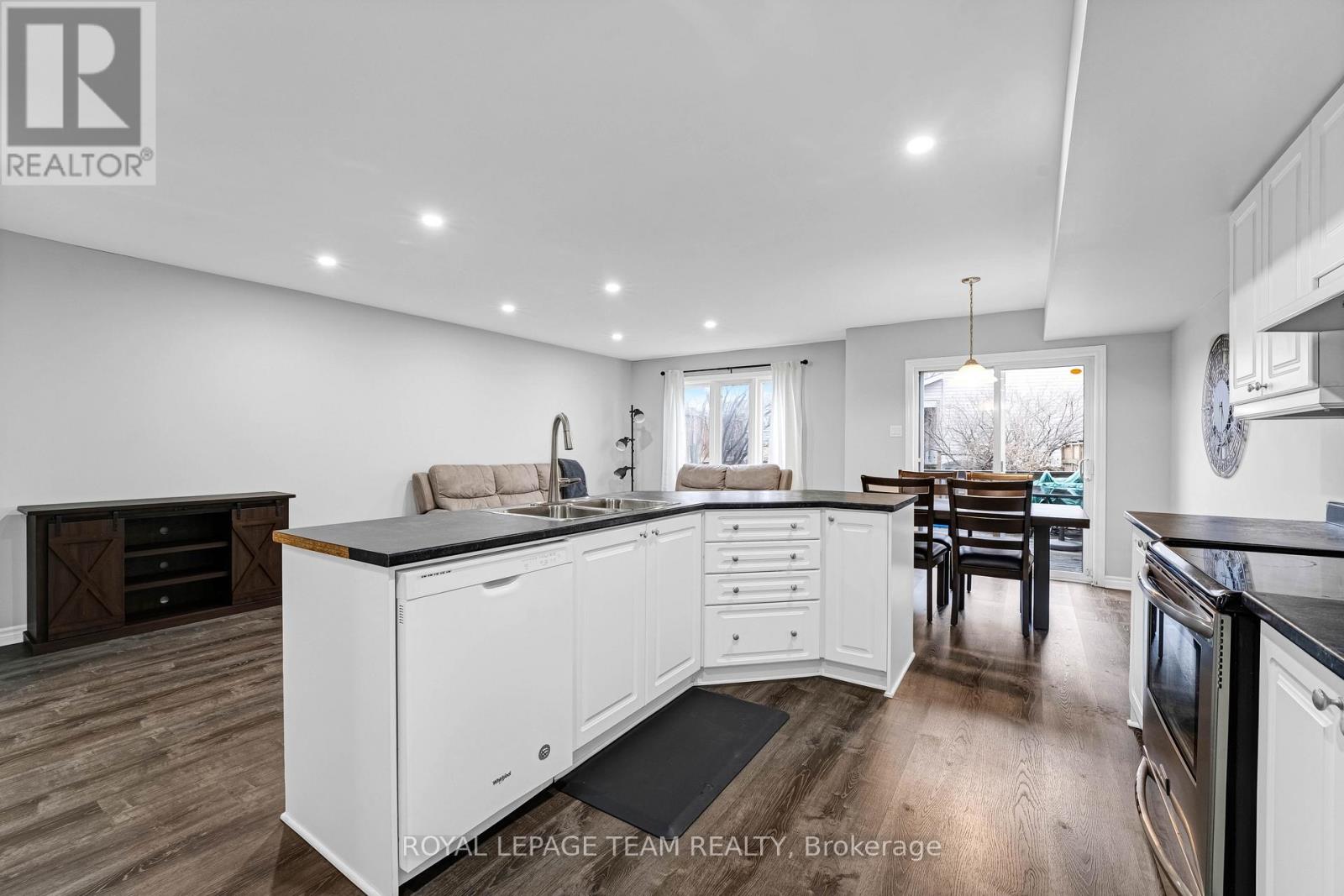 4 John Findlay Terrace, Arnprior, Ontario  K7S 3Z3 - Photo 14 - X12950312