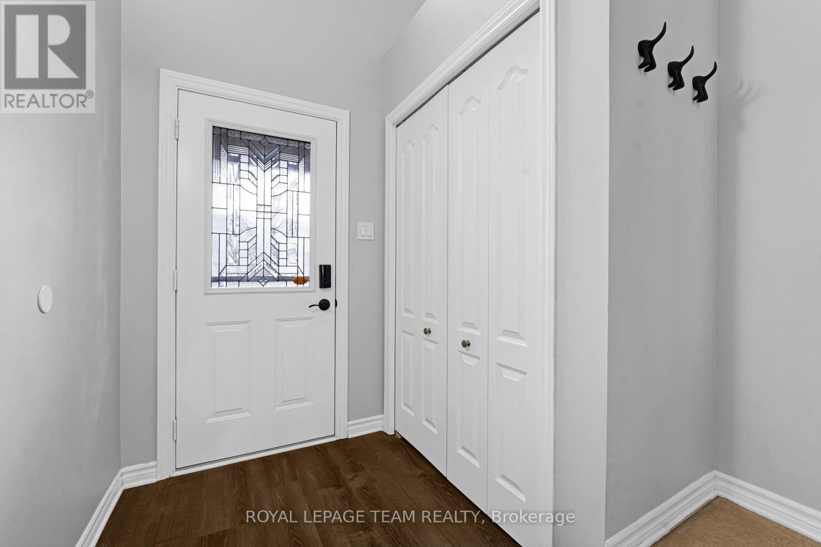 4 John Findlay Terrace, Arnprior, Ontario  K7S 3Z3 - Photo 3 - X12950312