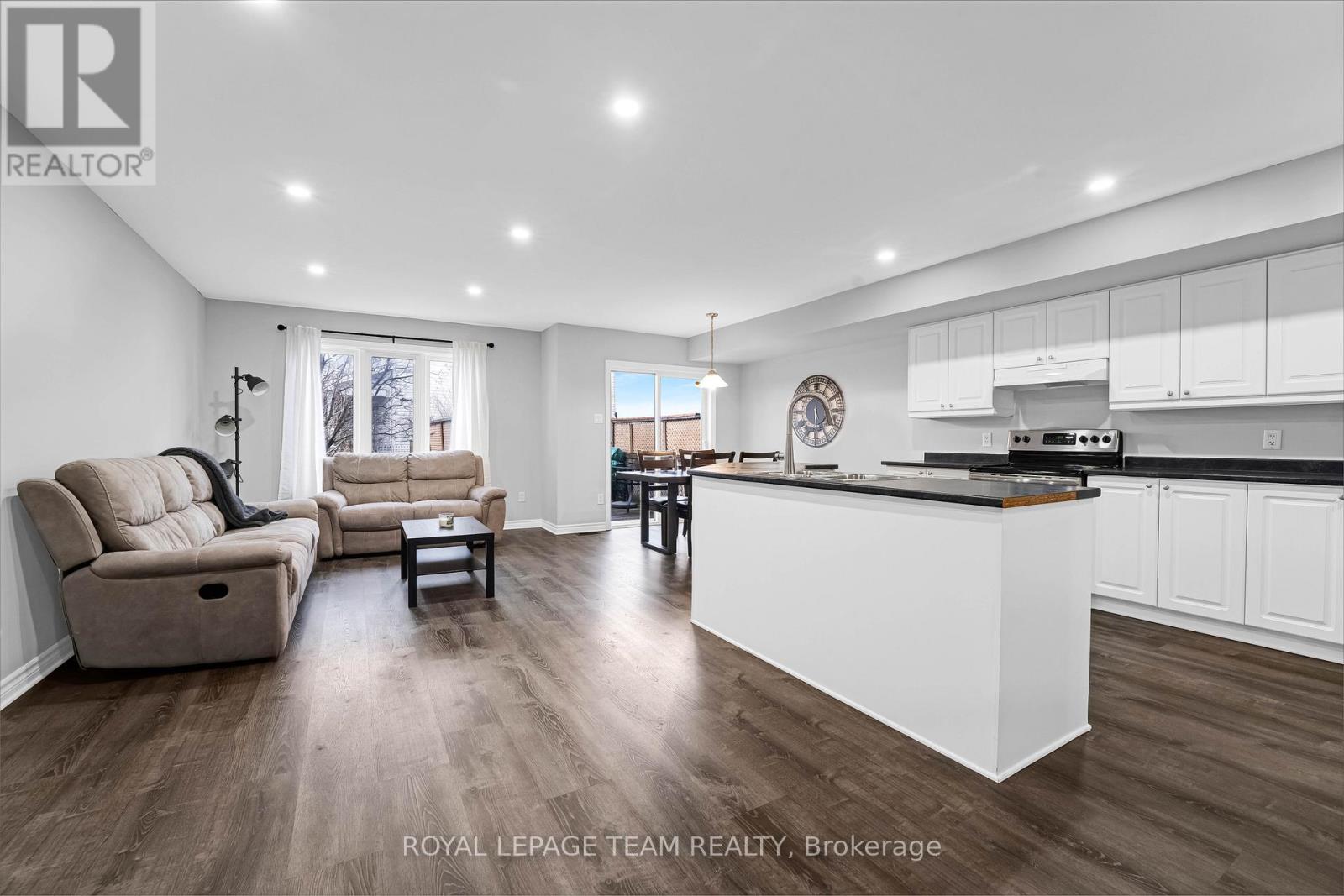 4 John Findlay Terrace, Arnprior, Ontario  K7S 3Z3 - Photo 7 - X12950312