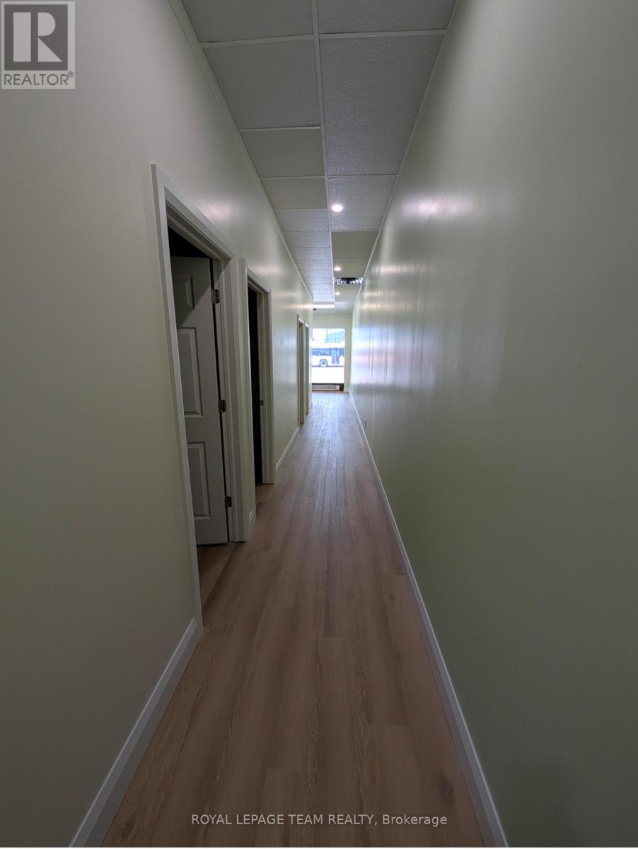 2730 Iris Street, Ottawa, Ontario  K2C 1E6 - Photo 14 - X12950344