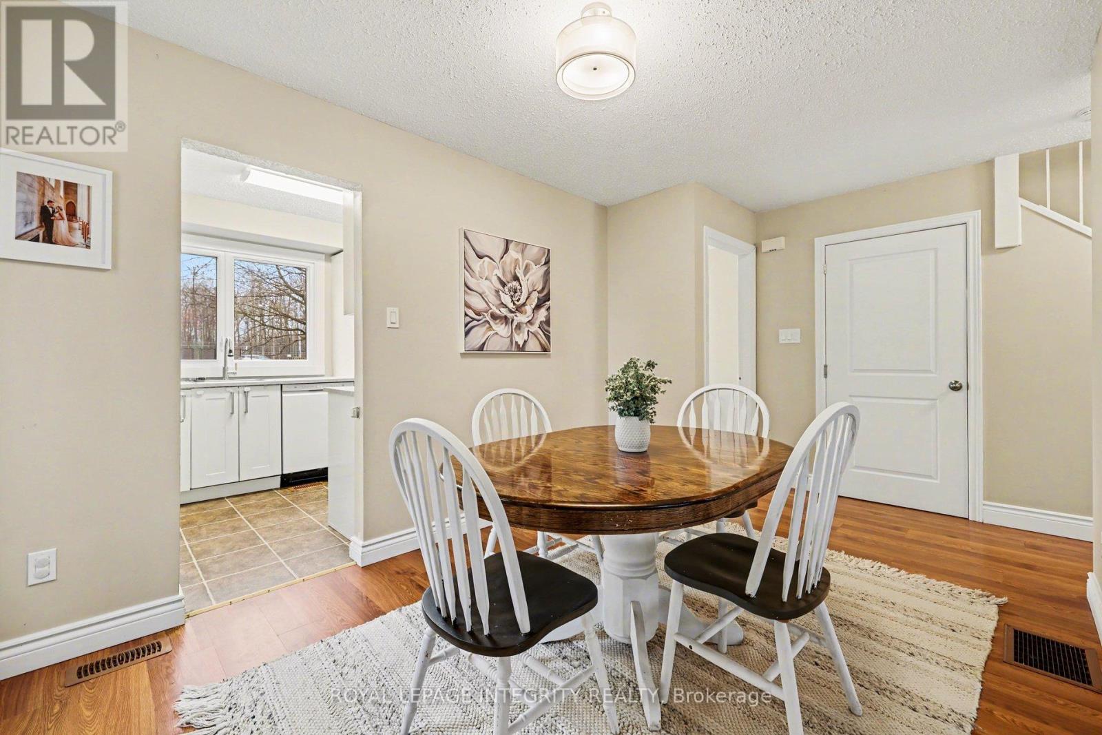 319 Stowe Court, Ottawa, Ontario  K2K 1Z6 - Photo 10 - X12950358