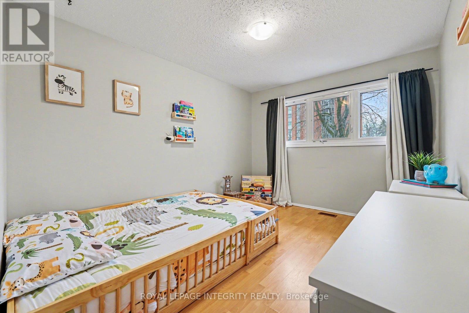 319 Stowe Court, Ottawa, Ontario  K2K 1Z6 - Photo 25 - X12950358