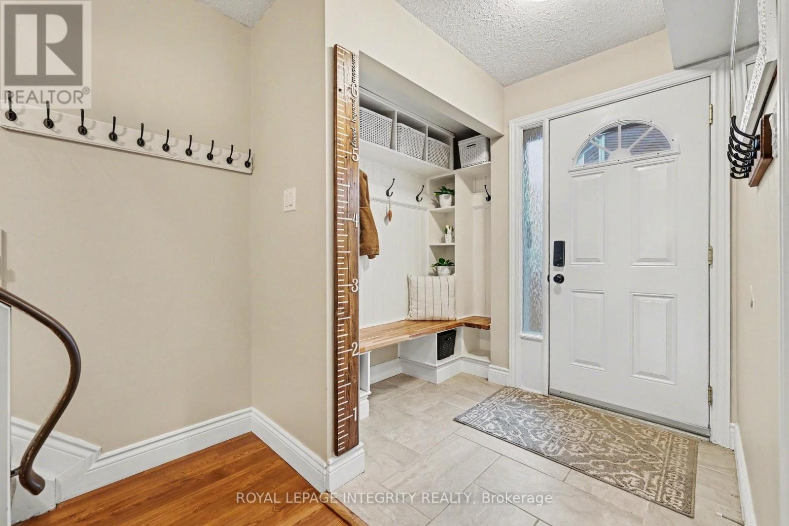 319 Stowe Court, Ottawa, Ontario  K2K 1Z6 - Photo 5 - X12950358