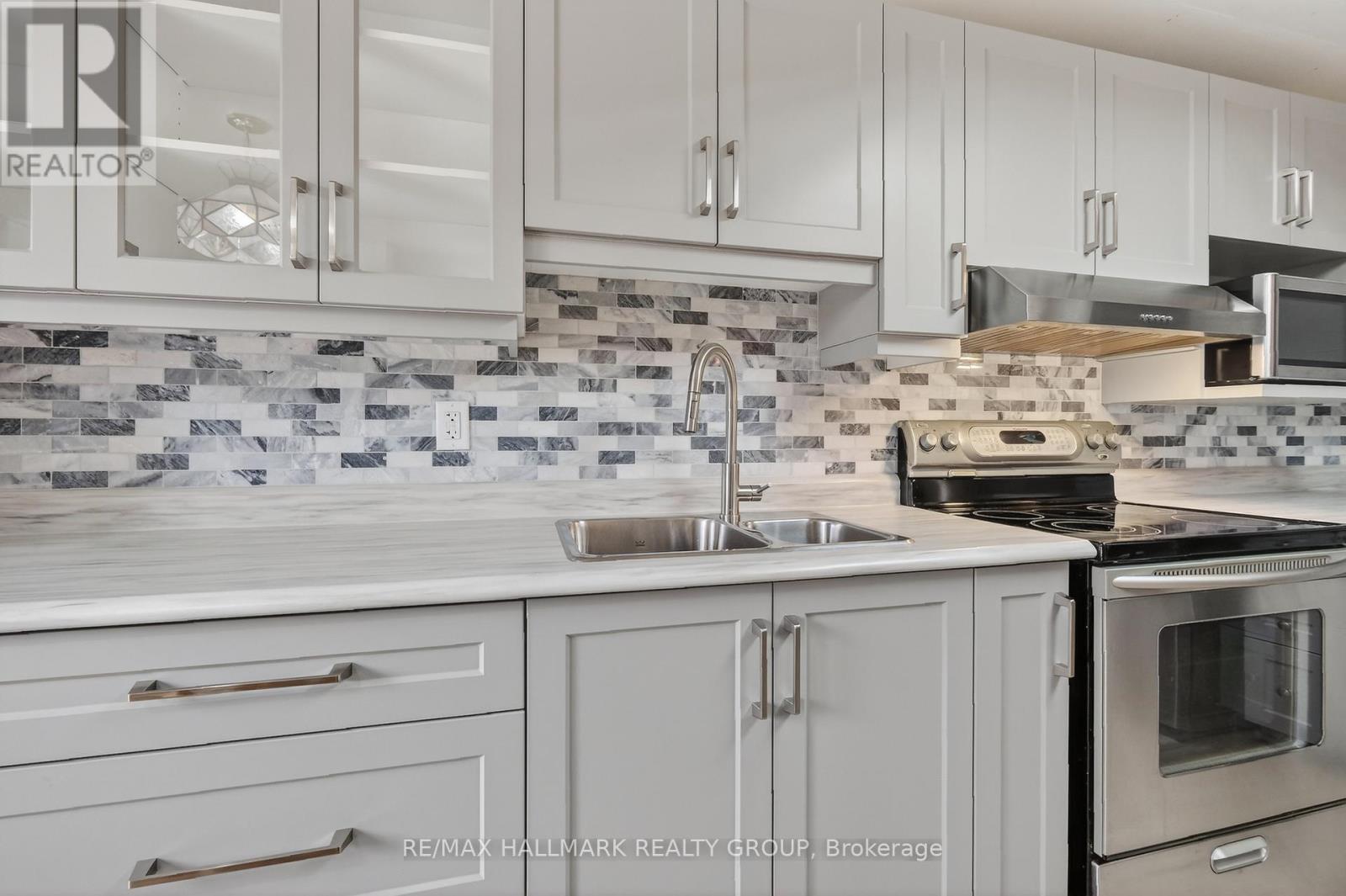 593 Du Buisson Crescent, Ottawa, Ontario  K4A 3A4 - Photo 17 - X12950386