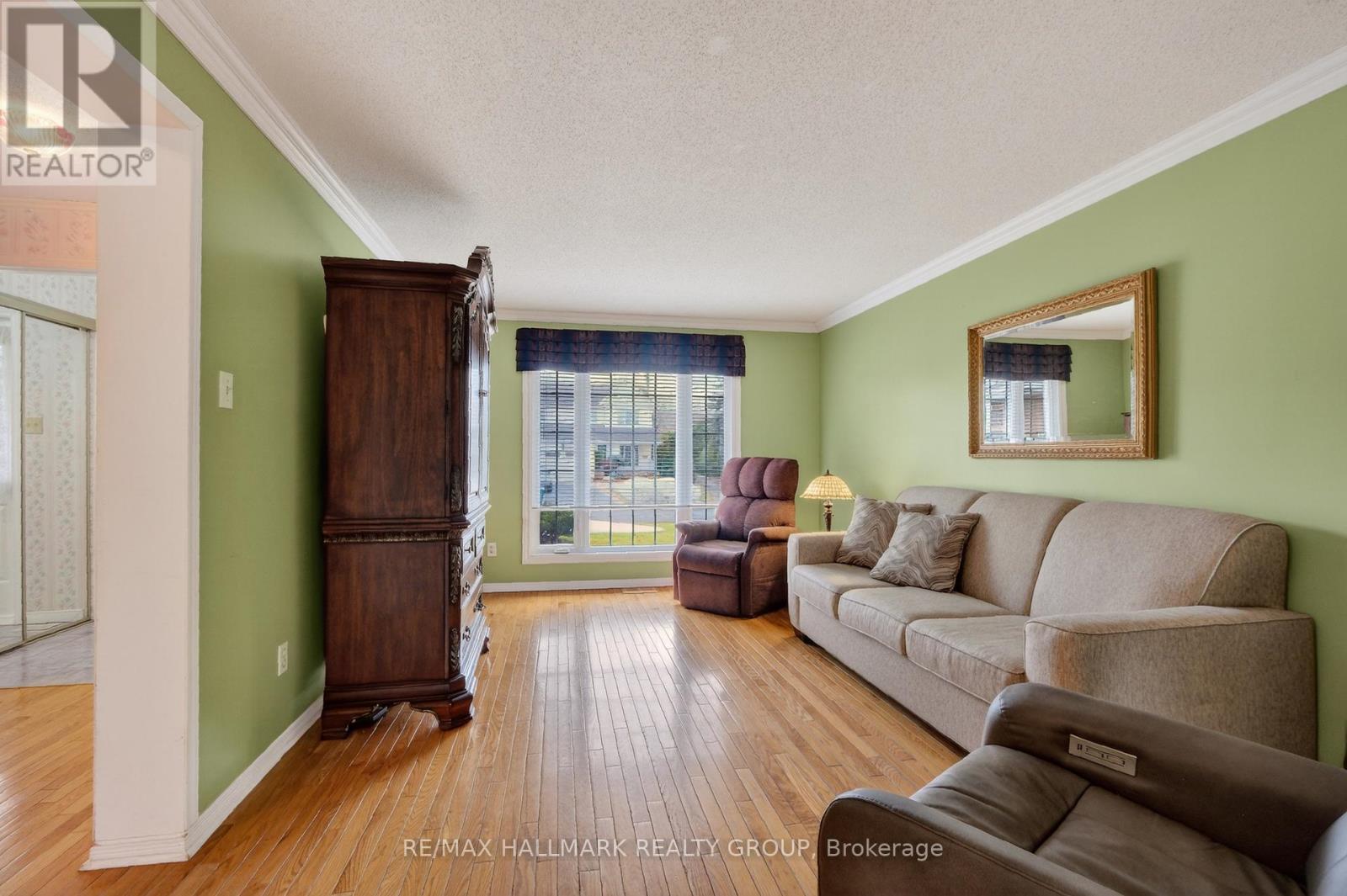 593 Du Buisson Crescent, Ottawa, Ontario  K4A 3A4 - Photo 8 - X12950386