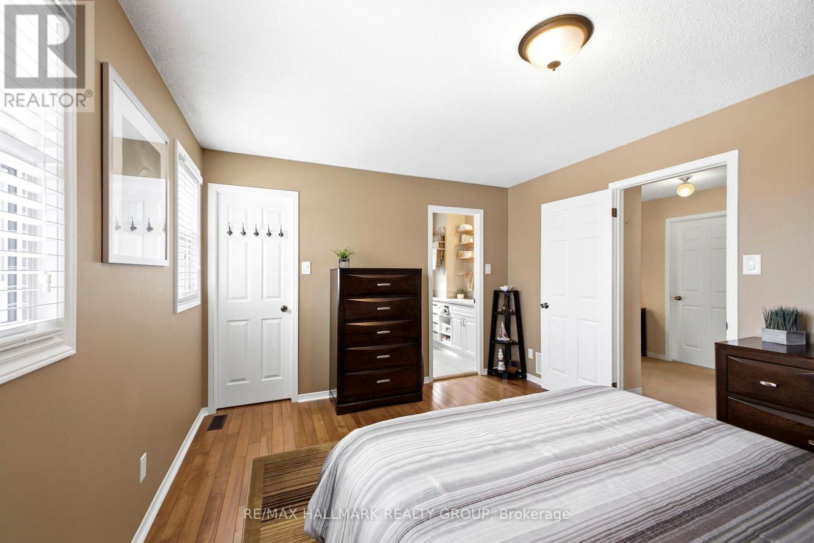 178 Equestrian Drive, Ottawa, Ontario  K2M 2B9 - Photo 18 - X12950478